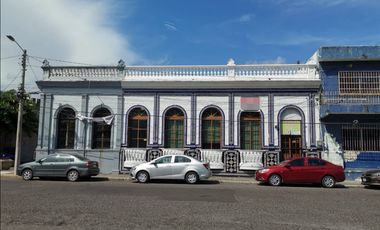 Casa adecuada para oficina en el centro de Veracruz 4 privados y area de trabajo
