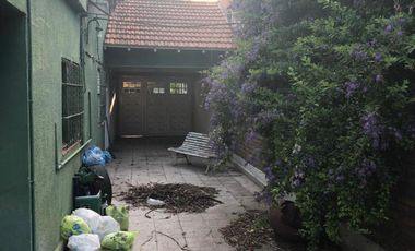 CASA CHALET A REFACCIONAR EN LUIS GUILLON