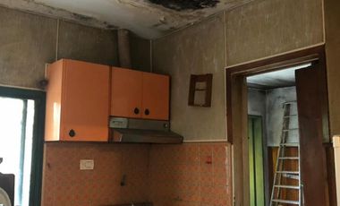 CASA CHALET A REFACCIONAR EN LUIS GUILLON