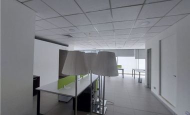 OFICINA COMERCIAL EN OBARRIO PH SORTIS BUSINESS 130M2