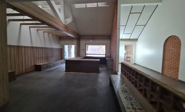 Rumah Komersil Dijual/Disewa Lokasi Strategis di Tebet Jaksel