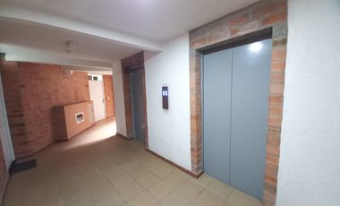 apartamento en arriendo en conjunto residencial santelmo piso 5. Cod A13863