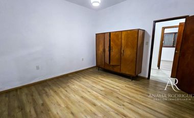 ALQUILER – DEPARTAMENTO / PH TIPO CASA – 3 AMBIENTES + ESTUDIO CON JARDÍN – BOULOGNE