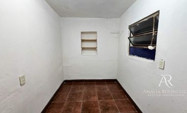 ALQUILER – DEPARTAMENTO / PH TIPO CASA – 3 AMBIENTES + ESTUDIO CON JARDÍN – BOULOGNE