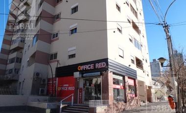 Departamento venta Centro Neuquén, 3 dormitorios, 2 baños, balcón y cochera