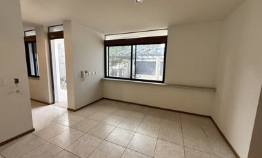 NORTE EN LA HERRADURA EXCELENTE CASA CON AMPLIOS ESPACIOS Y EXCLENTE UBICACION