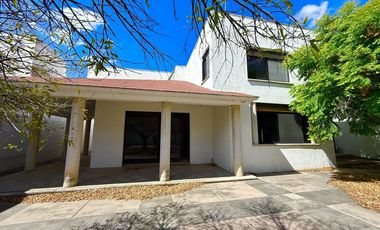 NORTE EN LA HERRADURA EXCELENTE CASA CON AMPLIOS ESPACIOS Y EXCLENTE UBICACION