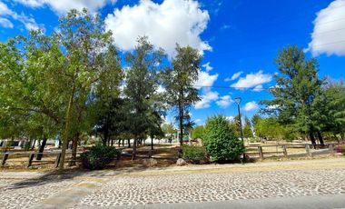 NORTE EN LA HERRADURA EXCELENTE CASA CON AMPLIOS ESPACIOS Y EXCLENTE UBICACION