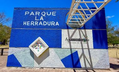 NORTE EN LA HERRADURA EXCELENTE CASA CON AMPLIOS ESPACIOS Y EXCLENTE UBICACION