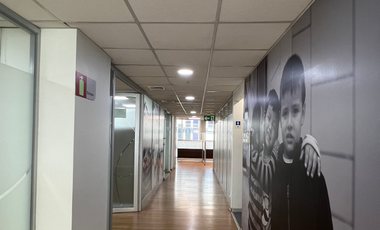 Oficina en Arriendo en Huerfanos con San Antonio