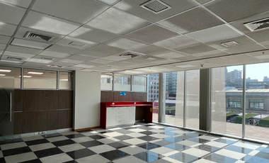Oficina en Arriendo en Huerfanos con San Antonio