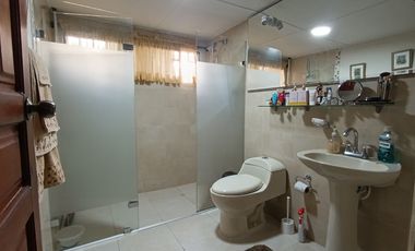 casa en venta en ciudad jardín. Cod V12301
