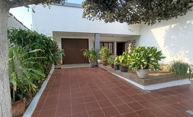 casa en venta en ciudad jardín. Cod V12301