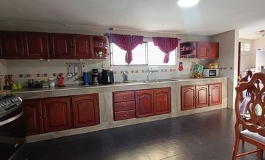 casa en venta en ciudad jardín. Cod V12301