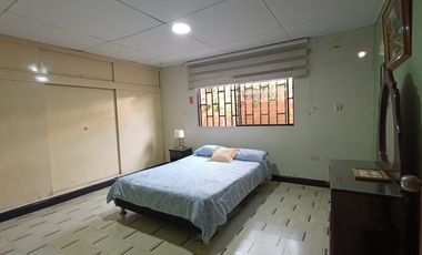 casa en venta en ciudad jardín. Cod V12301
