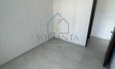 Casa en venta al poniente de la ciudad