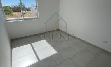 Casa en venta al poniente de la ciudad