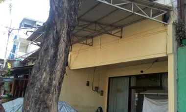 Dijual Rumah Strategis Raya Nginden Surabaya