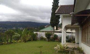 Dijual villa di daerah grojogan Tawangmangu Karanganyar