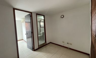 apartamento en arriendo en valle del lili. Cod A4097