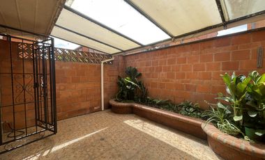 apartamento en arriendo en valle del lili. Cod A4097