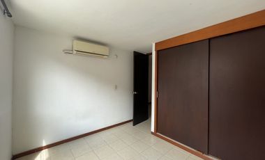apartamento en arriendo en valle del lili. Cod A4097