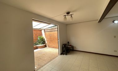 apartamento en arriendo en valle del lili. Cod A4097