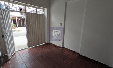 COD. 5669 - SE ARRIENDA LOCAL - BARRIO: SAN FRANCISCO