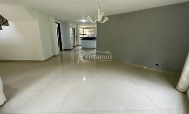 casa en arriendo en alcazarez. Cod A776284