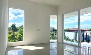 1 UNIT SAJA, RUMAH CANTIK 2 LANTAI, VIEW GWK DI JIMBARAN, BALI
