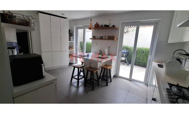 En Venta Linda Casa Moderna En Miraflores