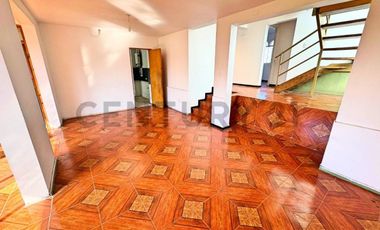 Se vende casa con potencial comercial en Peñuelas