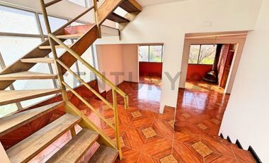 Se vende casa con potencial comercial en Peñuelas