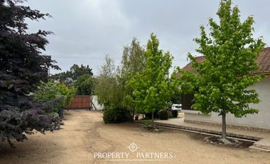 Parcela con casa en sector La Princesa