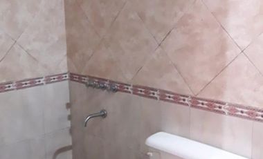 EXCLELENTE PROPIEDAD EDIFICIO CON SEIS DEPARTAMENTOS DE DOS AMBIENTES SOBRE LA AVENIDA PRINCIPAL DE SANTO TOME CTES.