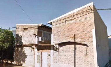 EXCLELENTE PROPIEDAD EDIFICIO CON SEIS DEPARTAMENTOS DE DOS AMBIENTES SOBRE LA AVENIDA PRINCIPAL DE SANTO TOME CTES.