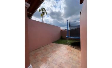 SE VENDE CASA EN VILLA ZAITA $190,000!!!!
