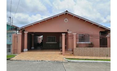 SE VENDE CASA EN VILLA ZAITA $190,000!!!!