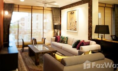 Beautifully decorated condo with sea view in central Huahin
