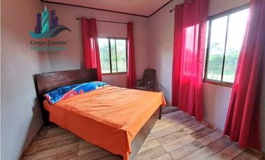 VENDO CASA 2HAB EN LOTE DE 800M2 LA ESTRELLA