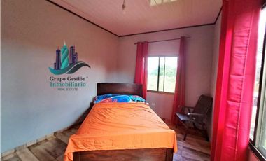 VENDO CASA 2HAB EN LOTE DE 800M2 LA ESTRELLA