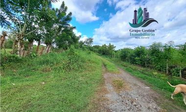 VENDO CASA 2HAB EN LOTE DE 800M2 LA ESTRELLA