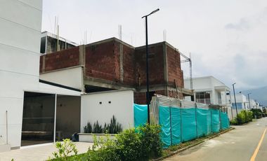 casa en venta en las mercedes. Cod V16245