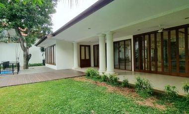 RUMAH DALAM KOMPLEK dgn S.POOL at Jl BENDA / KEMANG, JAKSEL