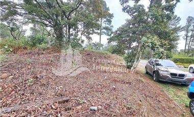 VENDO LOTE DE 3119M2 VOLCANCITO