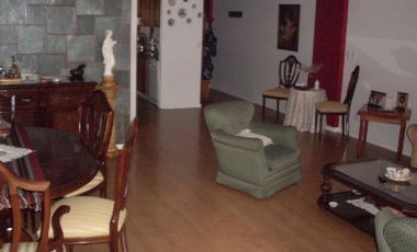 Excelente departamento en Las Lomitas