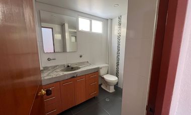 casa en arriendo en la calera. Cod A124820