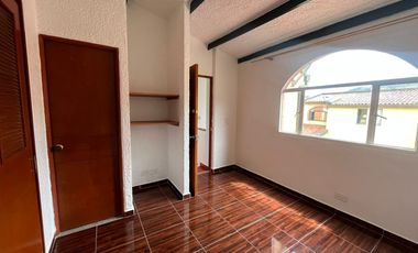casa en arriendo en la calera. Cod A124820