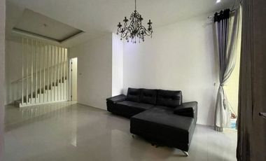 Rumah Minimalis Royal Residence Hadap Timur