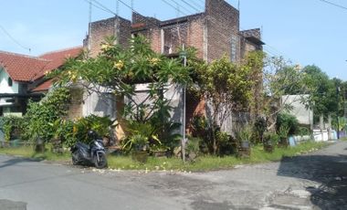 Rumah Murah Strategis Proses Finishing Pinggir Jalan Barat Malioboro